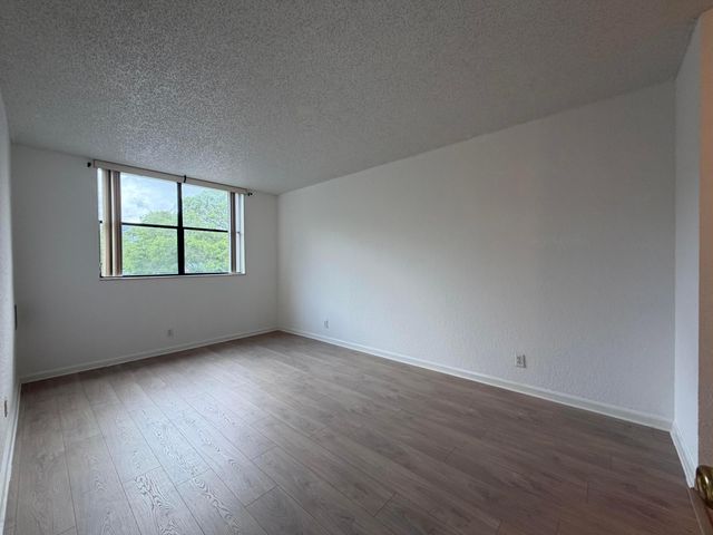 2401 Riverside Drive 217-b, Coral Springs, FL 33065