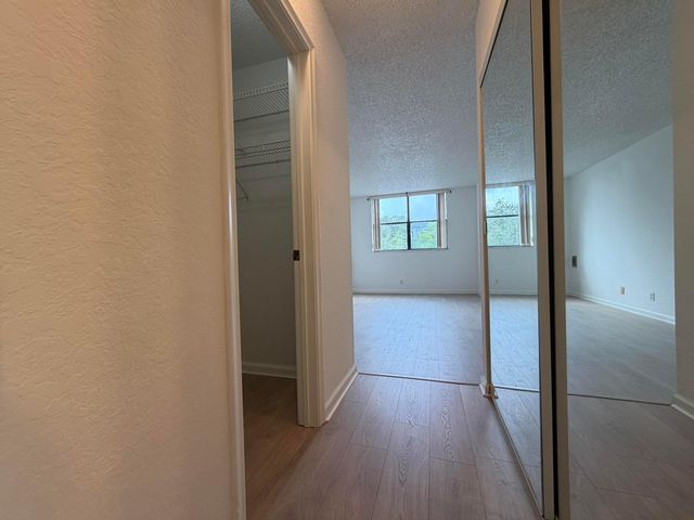 2401 Riverside Drive 217-b, Coral Springs, FL 33065