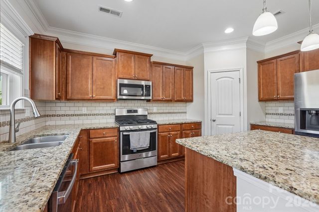 2609 Lakefront Drive, Belmont, NC 28012