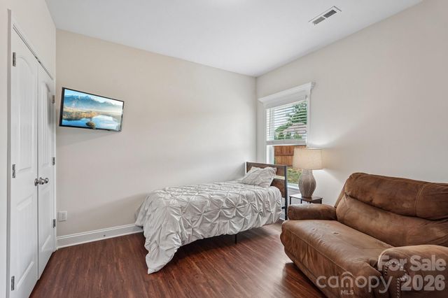 2609 Lakefront Drive, Belmont, NC 28012