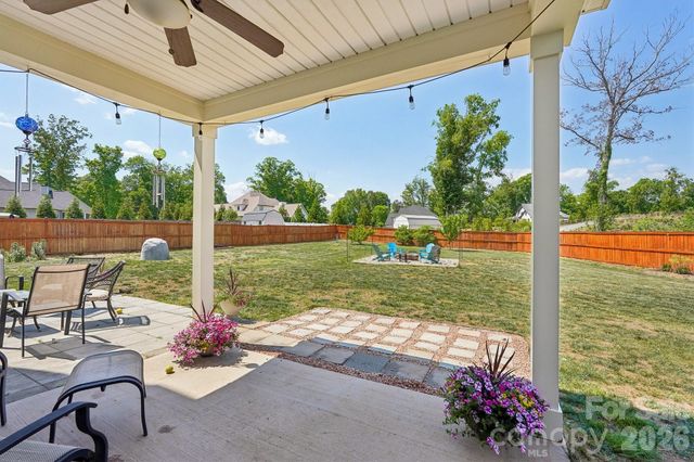 2609 Lakefront Drive, Belmont, NC 28012