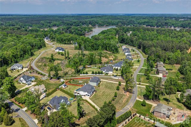 2609 Lakefront Drive, Belmont, NC 28012