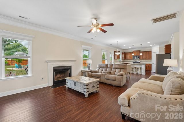 2609 Lakefront Drive, Belmont, NC 28012