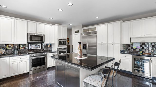 7414 LONGFIELD DR, Kingsville, MD 21087