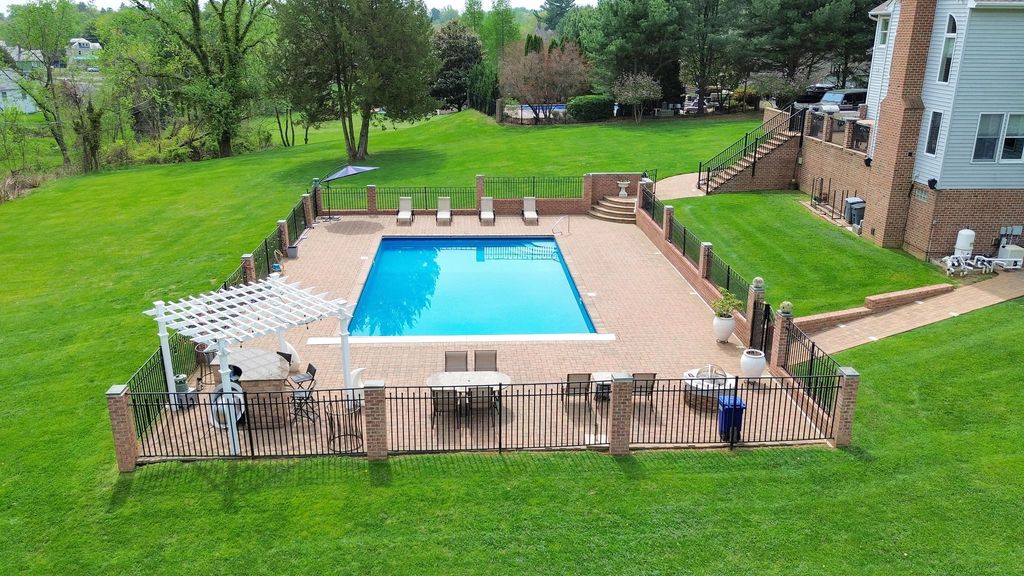 Image 68 of property listing at 7414 LONGFIELD DR, Kingsville, MD 21087