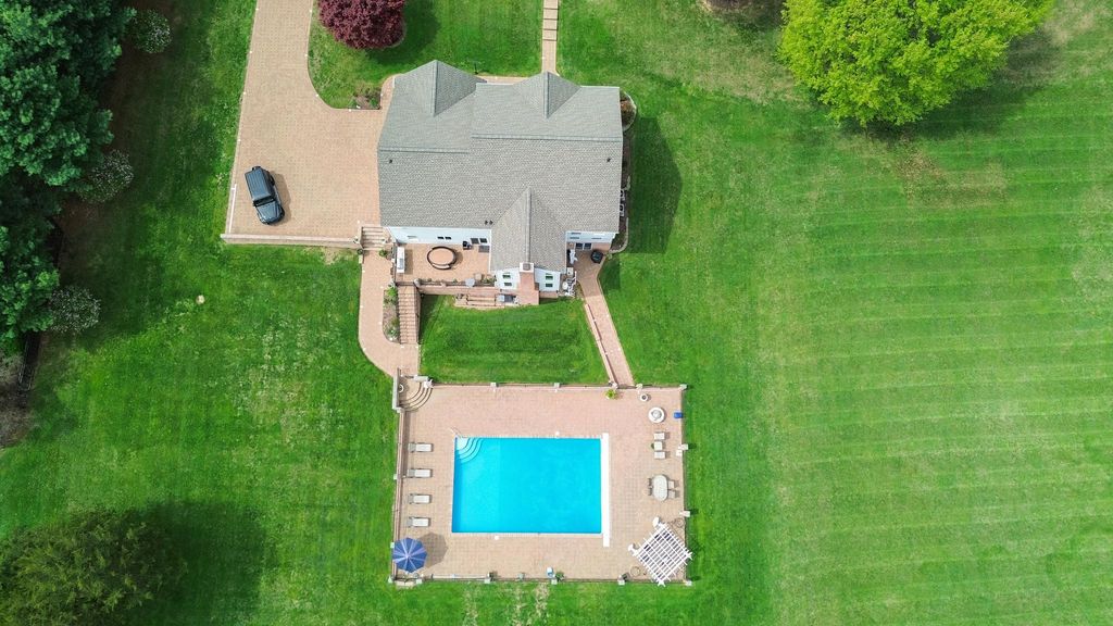 Image 71 of property listing at 7414 LONGFIELD DR, Kingsville, MD 21087