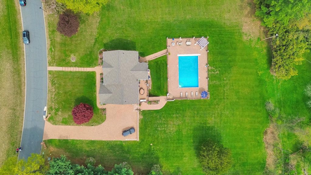 Image 79 of property listing at 7414 LONGFIELD DR, Kingsville, MD 21087