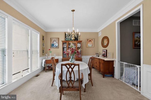 10 CROFT DR, Fountainville, PA 18923