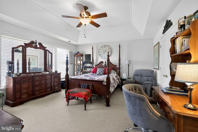 10 CROFT DR, Fountainville, PA 18923