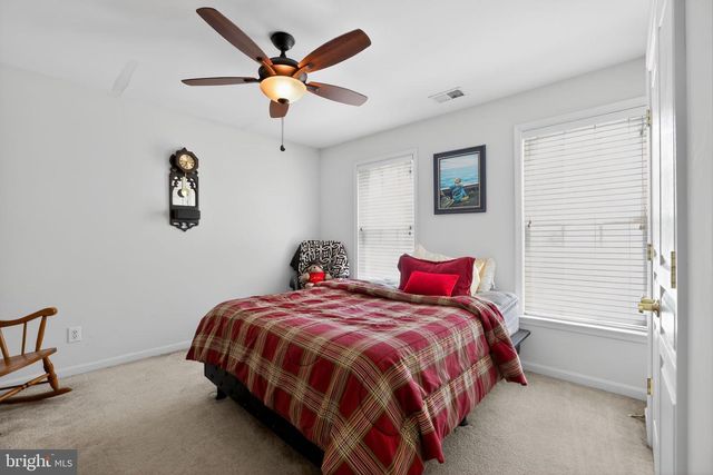 10 CROFT DR, Fountainville, PA 18923