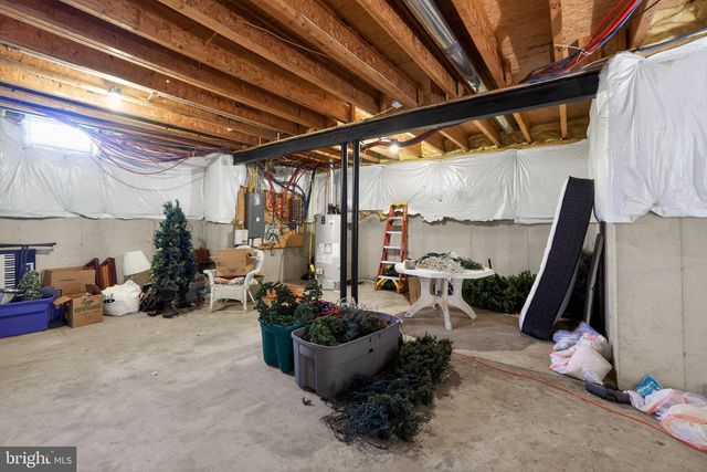 10 CROFT DR, Fountainville, PA 18923