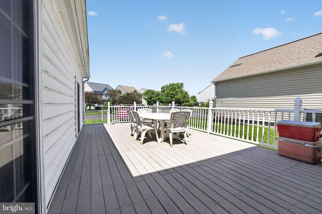 10 CROFT DR, Fountainville, PA 18923