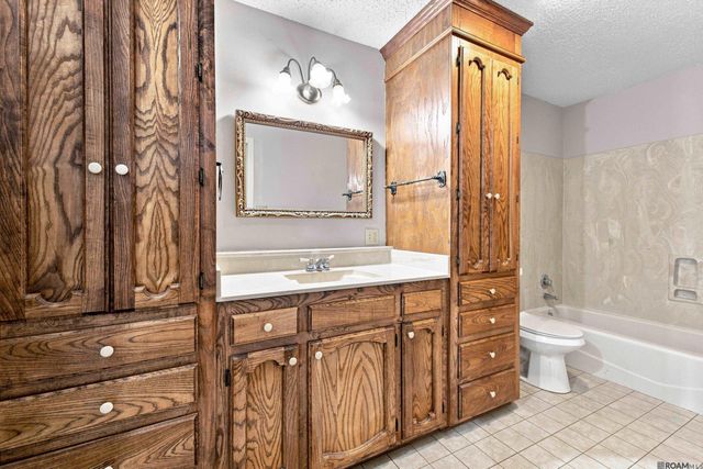 35384 Curtis Dr, Denham Springs, LA 70706