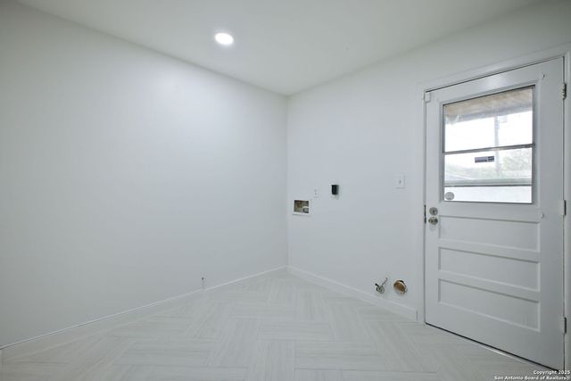 425 Winfield Blvd, San Antonio, TX 78239