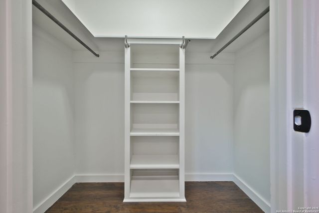 425 Winfield Blvd, San Antonio, TX 78239