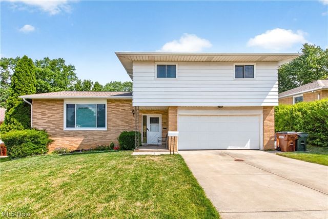 5040 Sandy Hook Drive, Parma, OH 44134