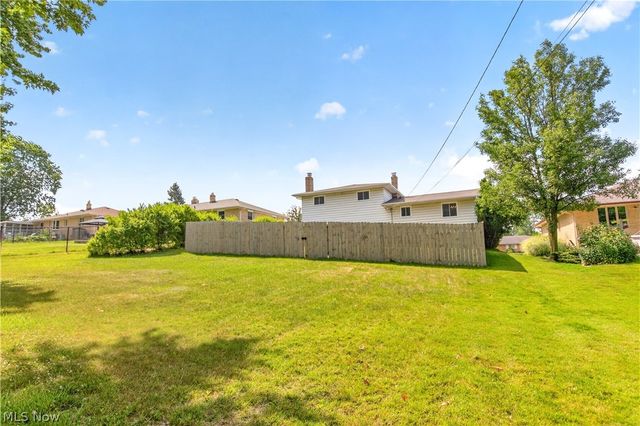 5040 Sandy Hook Drive, Parma, OH 44134