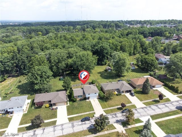 5040 Sandy Hook Drive, Parma, OH 44134