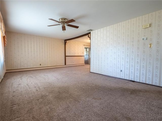7515 Woodbine, Lower Macungie Twp, PA 18062