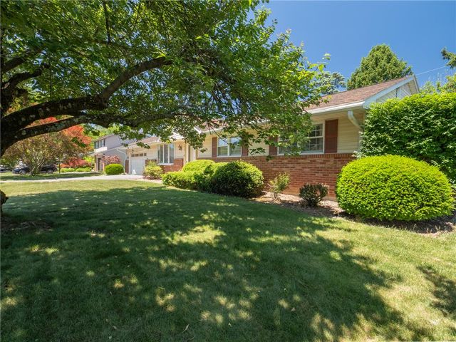 7515 Woodbine, Lower Macungie Twp, PA 18062