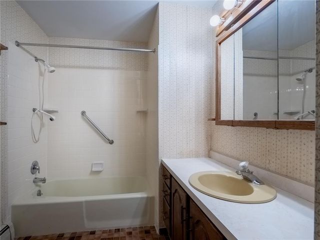 7515 Woodbine, Lower Macungie Twp, PA 18062