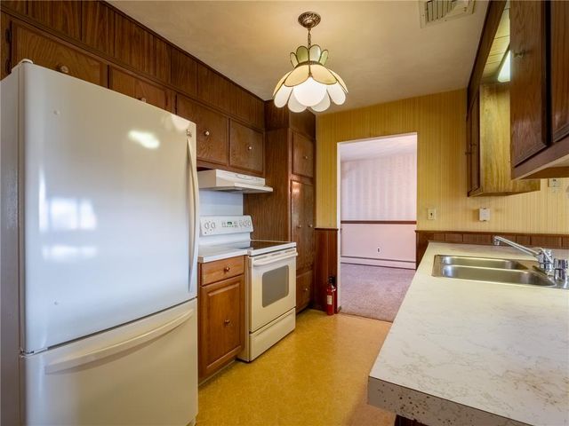 7515 Woodbine, Lower Macungie Twp, PA 18062