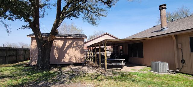 3822 Rosemont Drive, La Porte, TX 77571