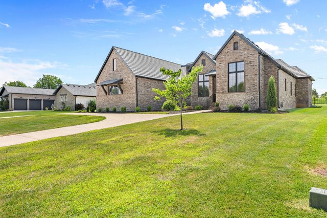 3958 E Dunrobin Drive, Springfield, MO 65809