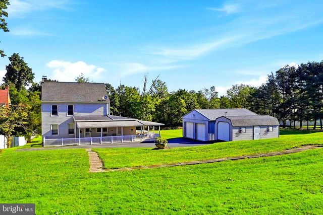 1010 CROSS KEYS RD, Leesport, PA 19533