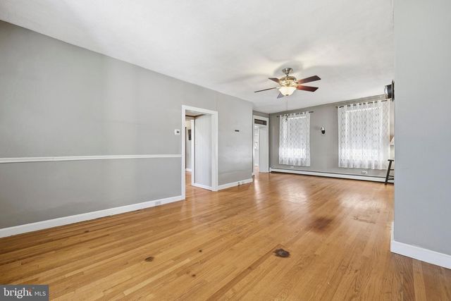 1010 CROSS KEYS RD, Leesport, PA 19533