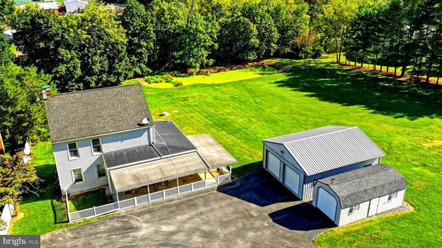 1010 CROSS KEYS RD, Leesport, PA 19533