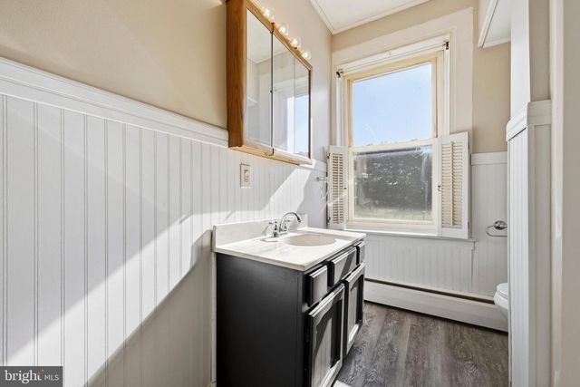 1010 CROSS KEYS RD, Leesport, PA 19533