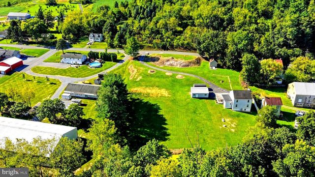 1010 CROSS KEYS RD, Leesport, PA 19533
