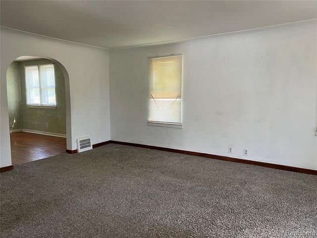 2427 S Vassar Road, Davison, MI 48423