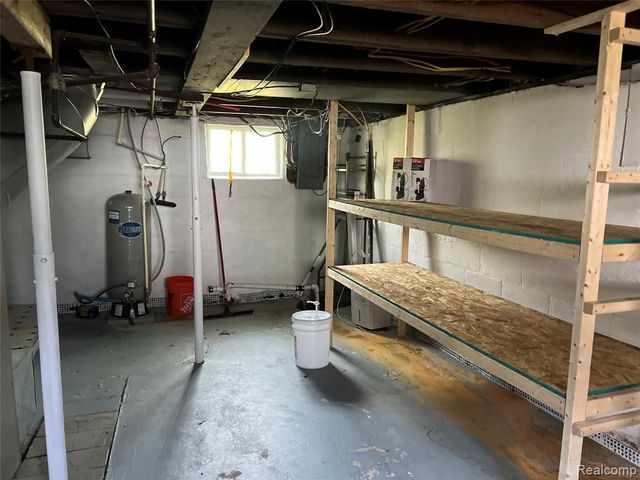2427 S Vassar Road, Davison, MI 48423