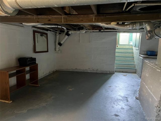 2427 S Vassar Road, Davison, MI 48423