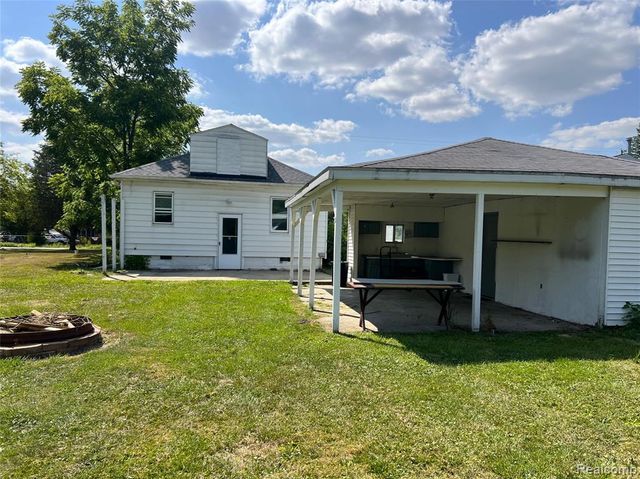 2427 S Vassar Road, Davison, MI 48423