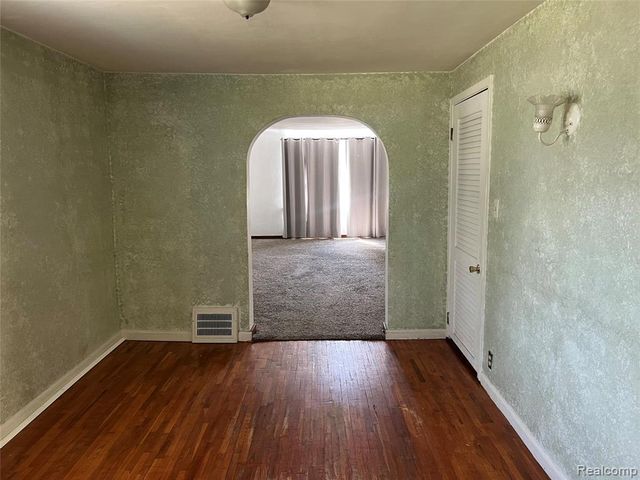 2427 S Vassar Road, Davison, MI 48423