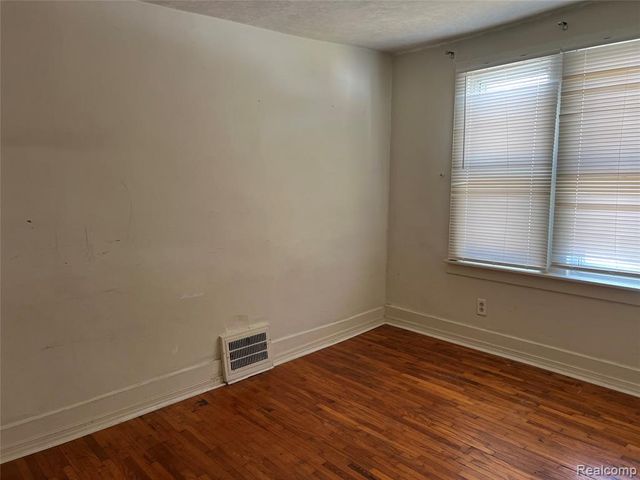 2427 S Vassar Road, Davison, MI 48423