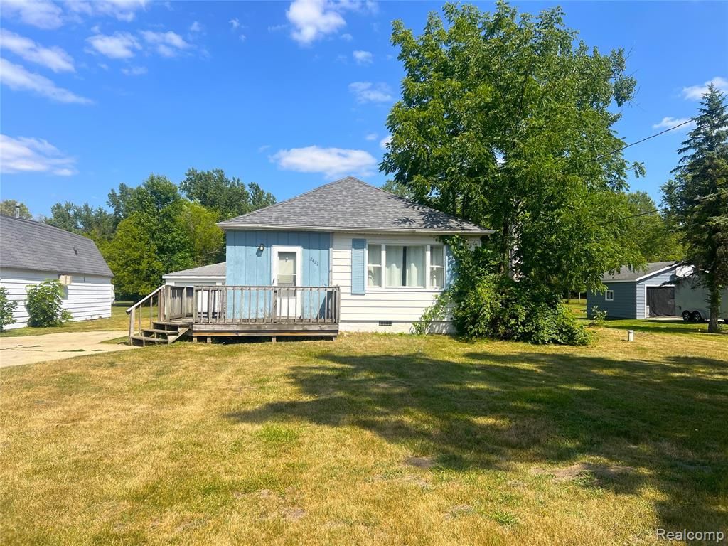2427 S Vassar Road, Davison, MI 48423