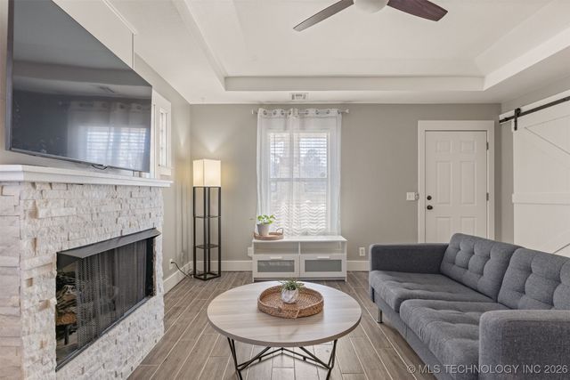 2811 E 3rd Street, Tulsa, OK 74104