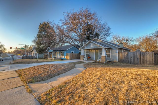 2811 E 3rd Street, Tulsa, OK 74104