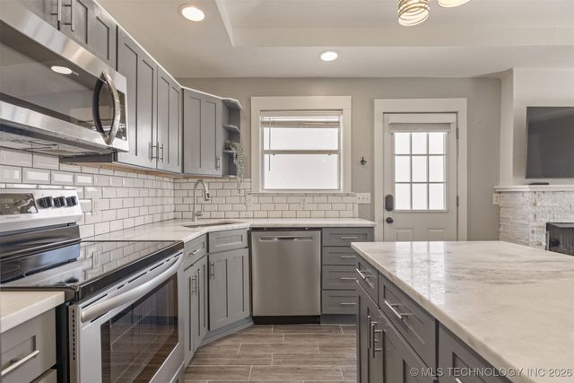 2811 E 3rd Street, Tulsa, OK 74104