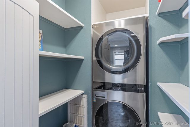 2811 E 3rd Street, Tulsa, OK 74104