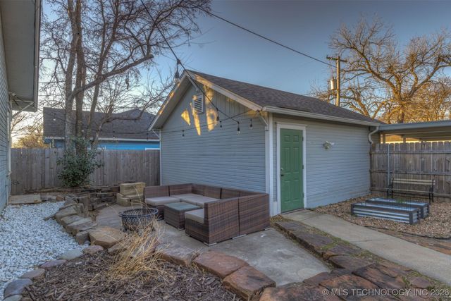 2811 E 3rd Street, Tulsa, OK 74104