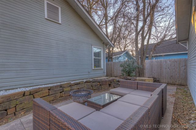2811 E 3rd Street, Tulsa, OK 74104
