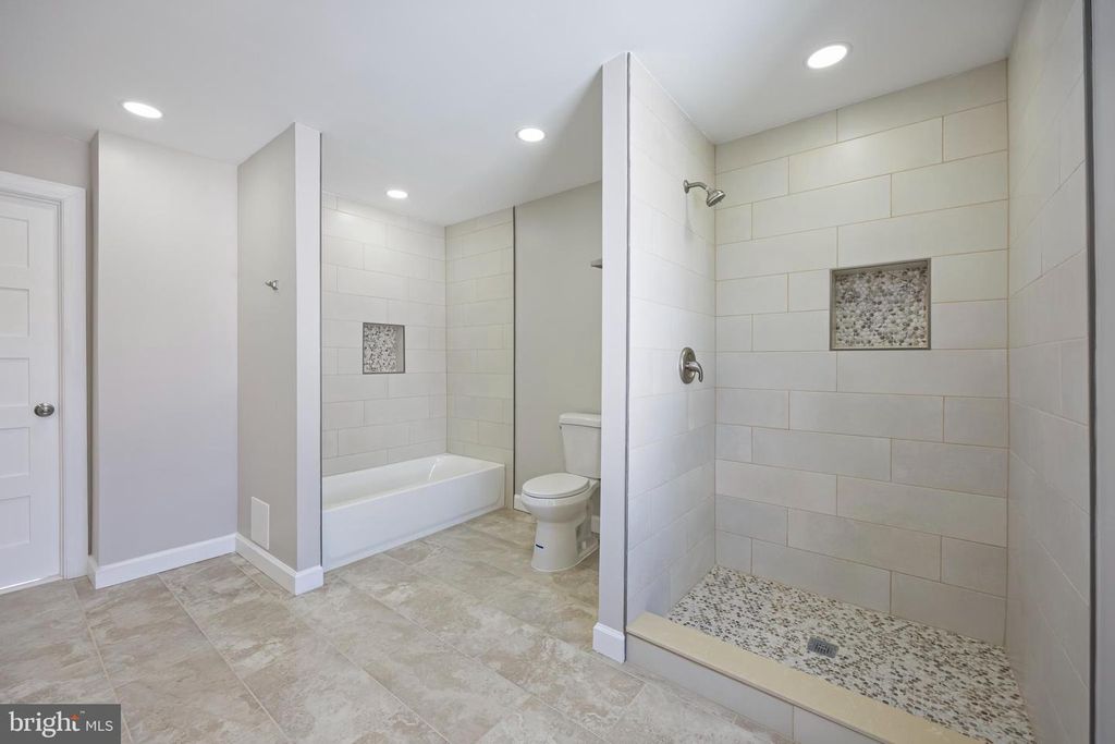 Image 11 of property listing at 3908 PRIMROSE AVE, Baltimore, MD 21215