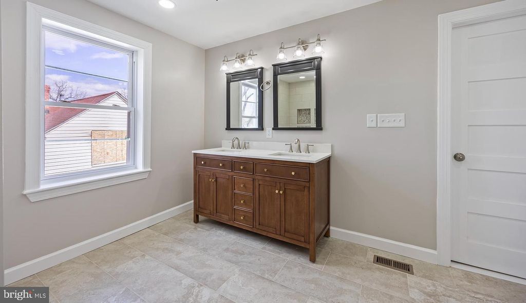 Image 12 of property listing at 3908 PRIMROSE AVE, Baltimore, MD 21215