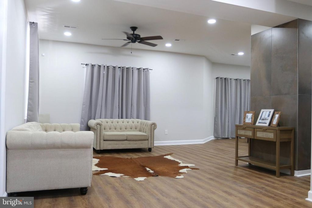 Image 4 of property listing at 3908 PRIMROSE AVE, Baltimore, MD 21215