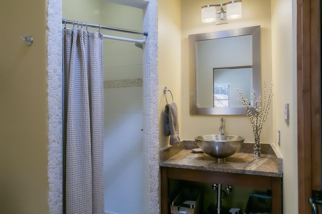 1420 Jefferson Street NE, Albuquerque, NM 87110